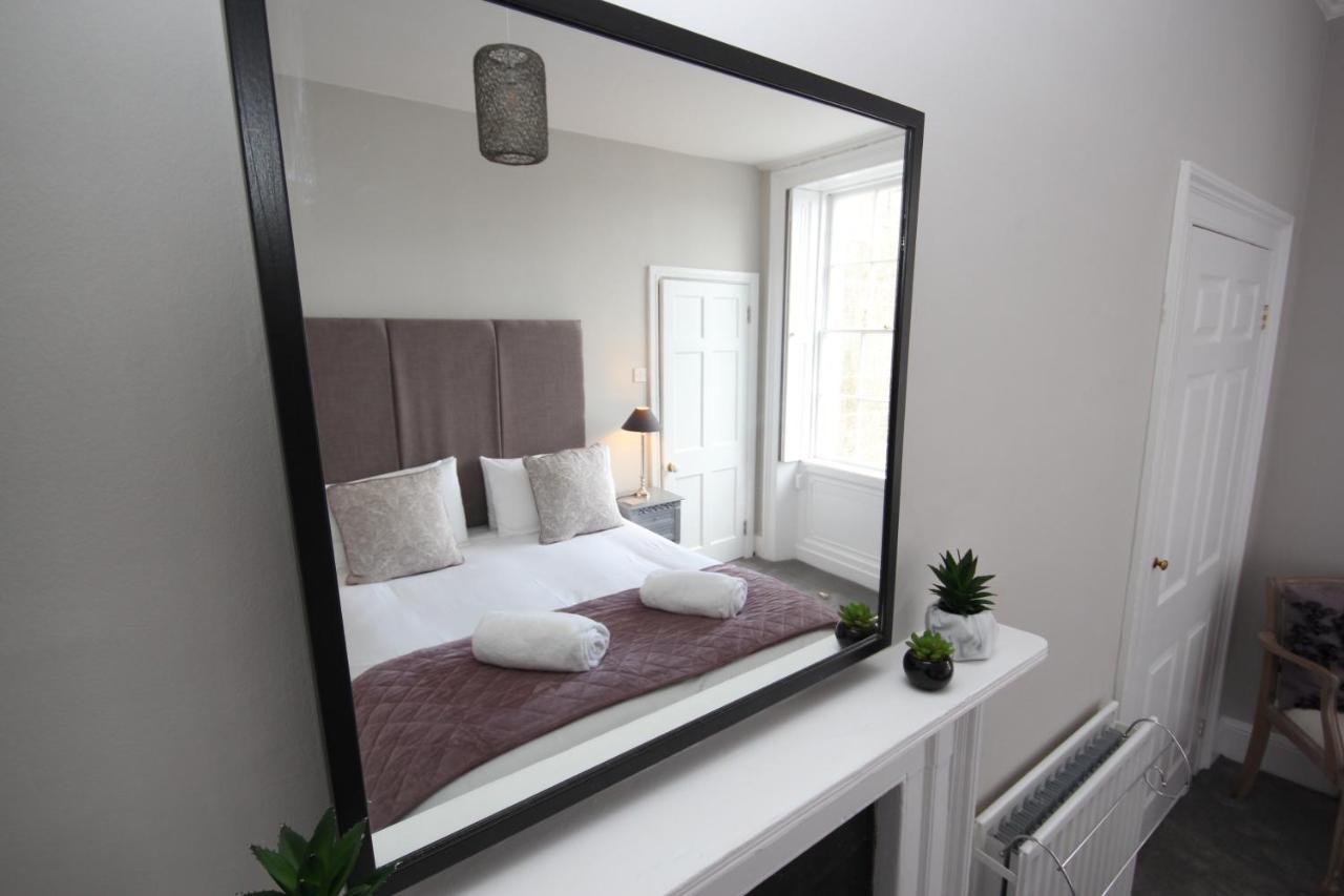 Park View Two-Bedroom Apartment Bath Eksteriør billede